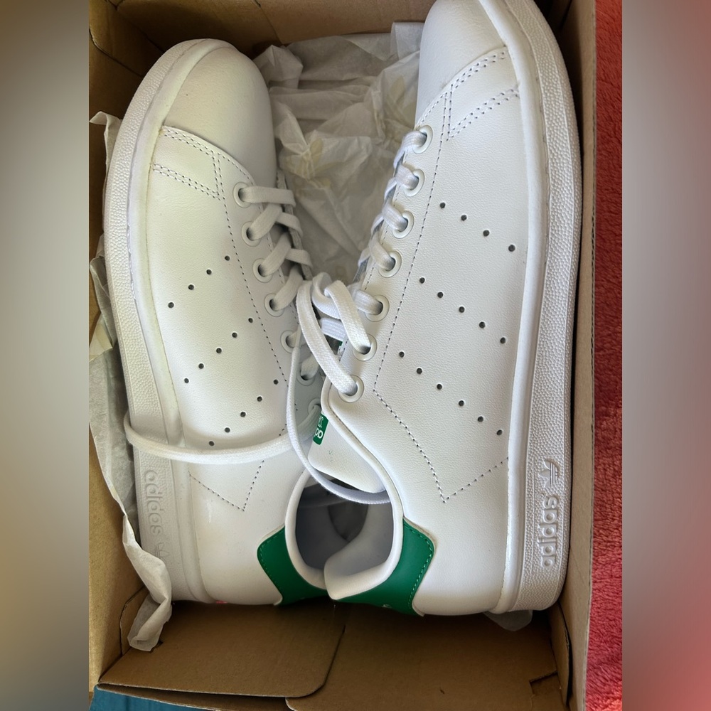 Brand new in box Adidas Stan Smiths in classic white and green
